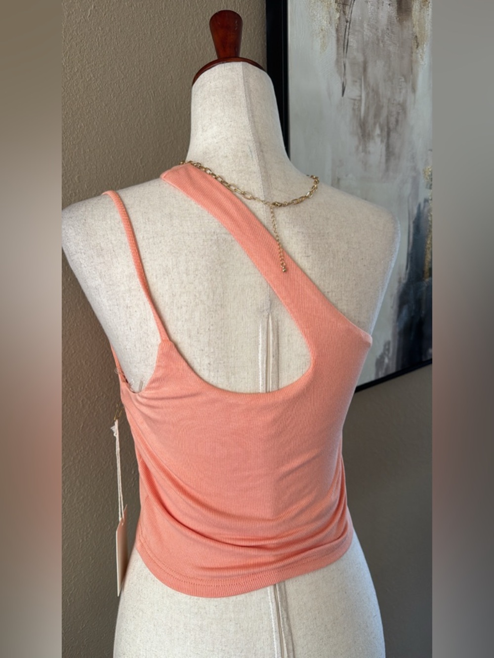Asymmetrical Peach One-Shoulder Ribbed Tank Top - Picture 6 of 6